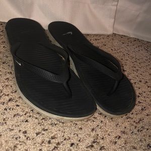 Nike flip flops